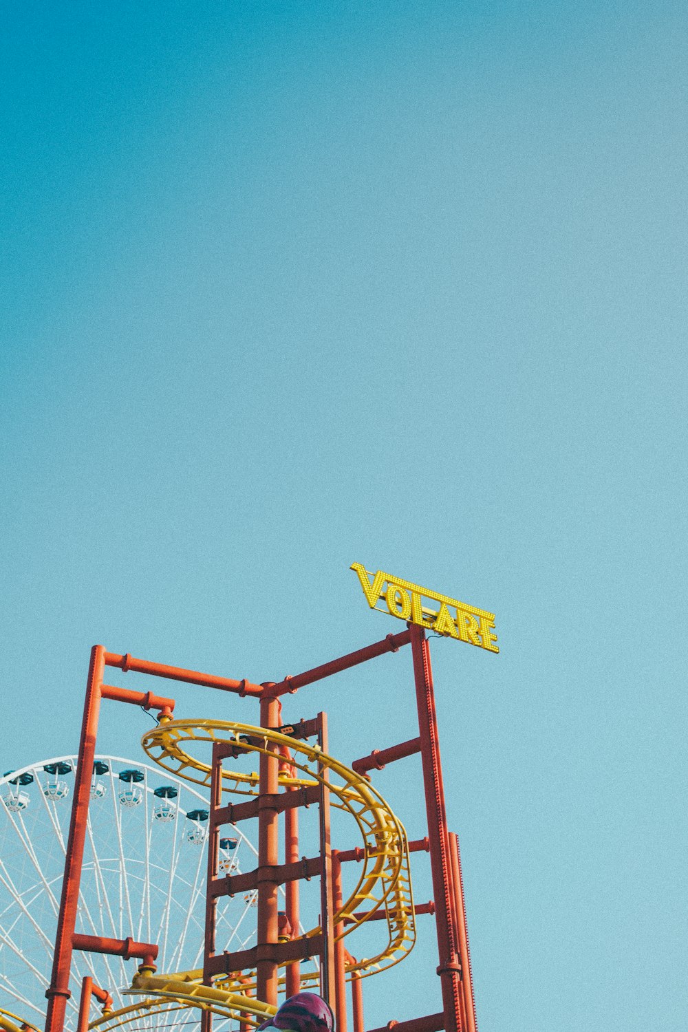 red and yellow UNK sign