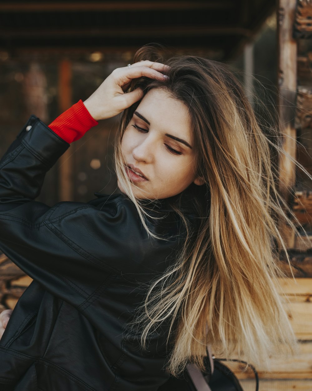 woman in black long sleeve shirt