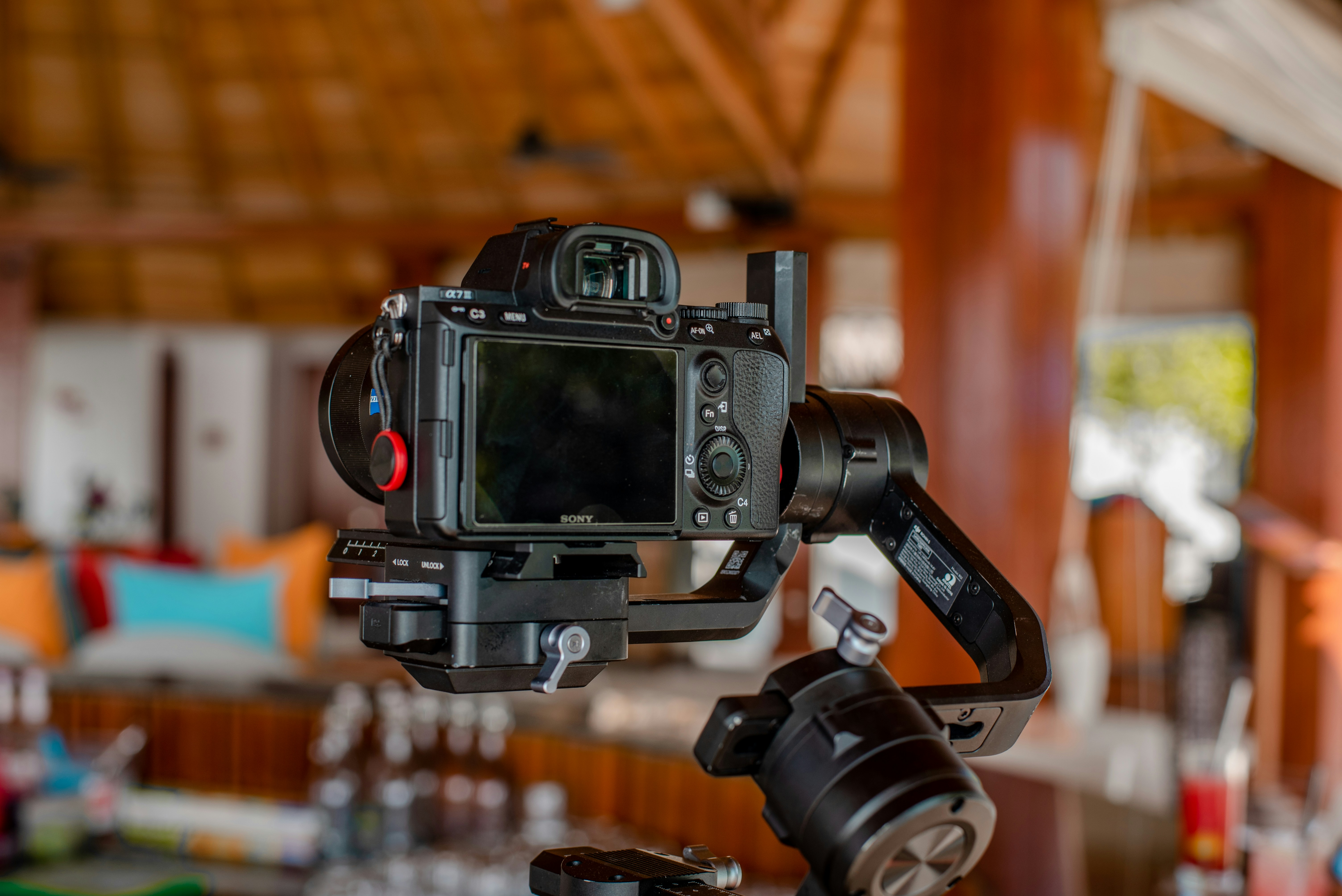 black dslr camera on black tripod