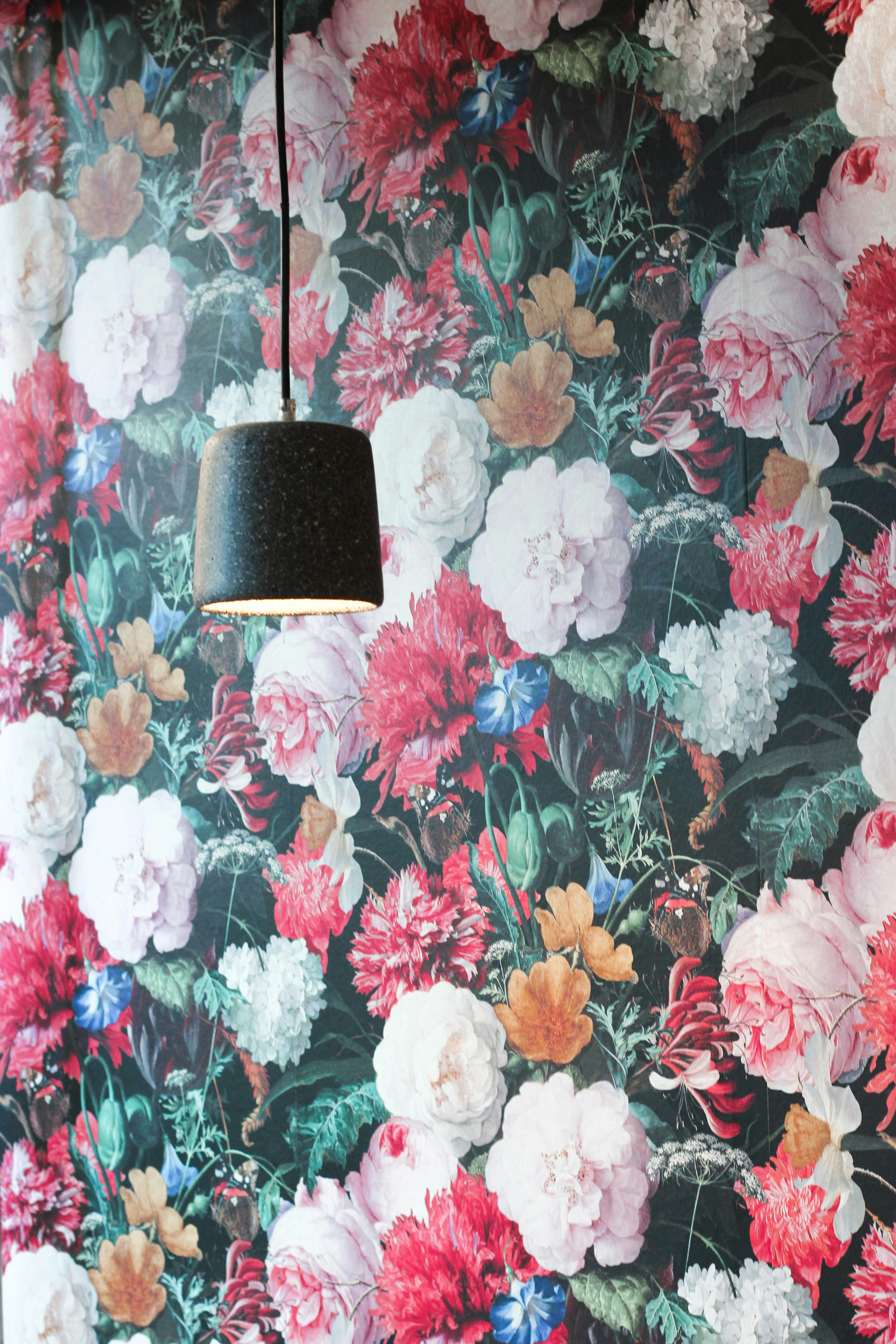 black and silver round pendant necklace