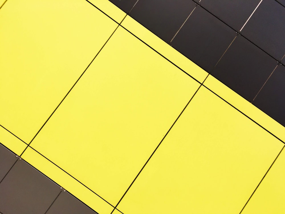 yellow and white ceramic tiles