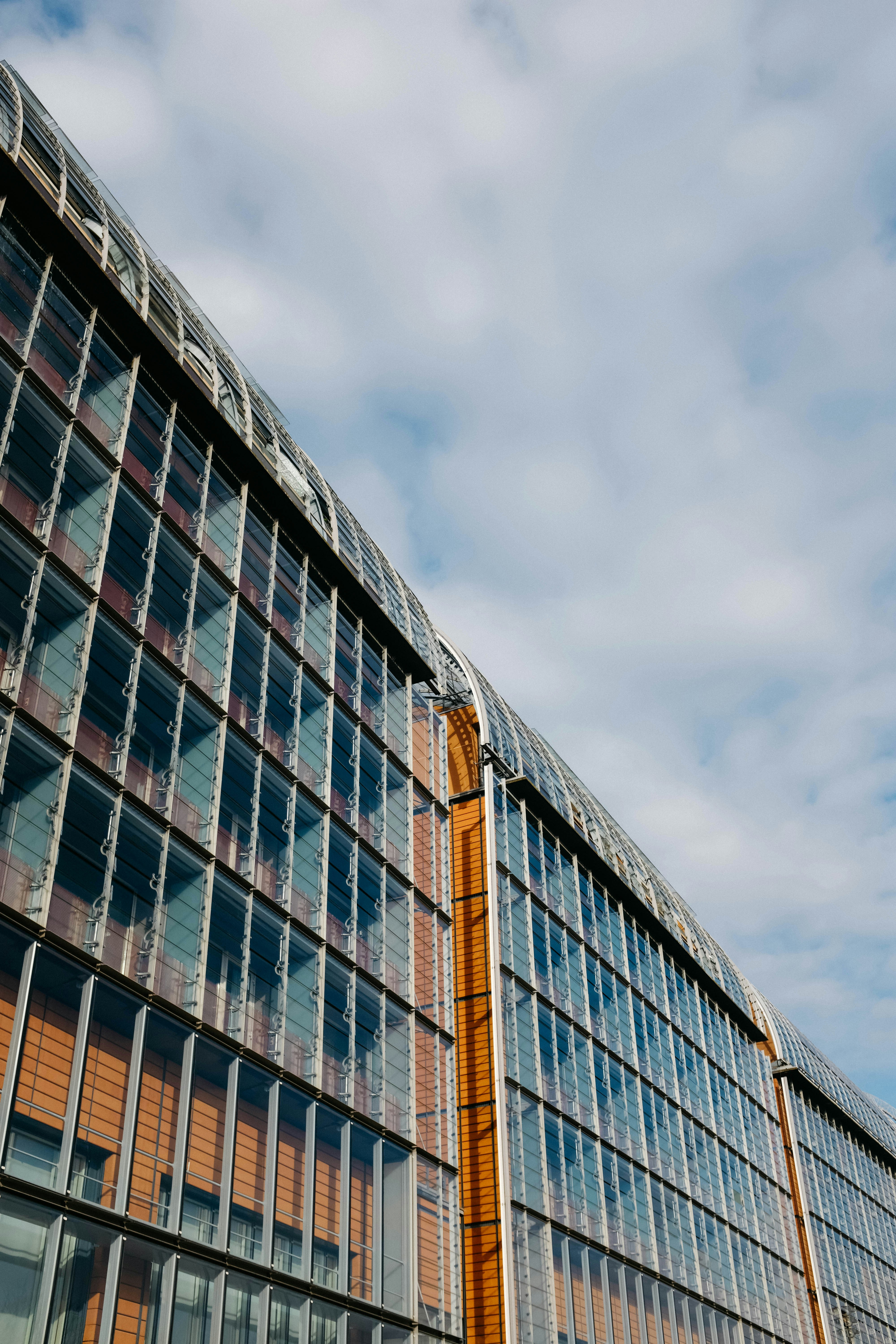 Photo by adrienolichon