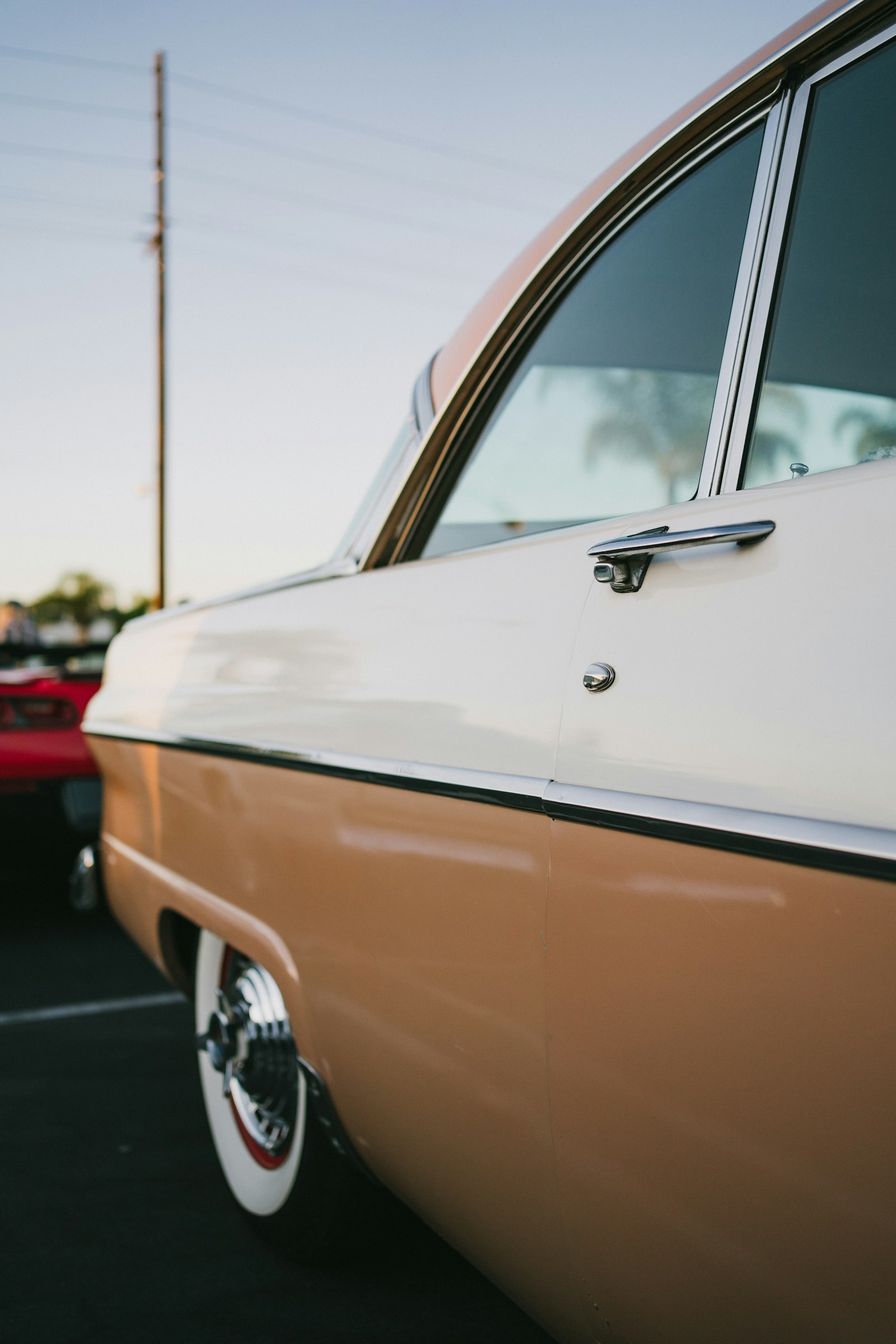 Sony a7 III + Sony FE 35mm F1.8 sample photo. Brown and black car photography