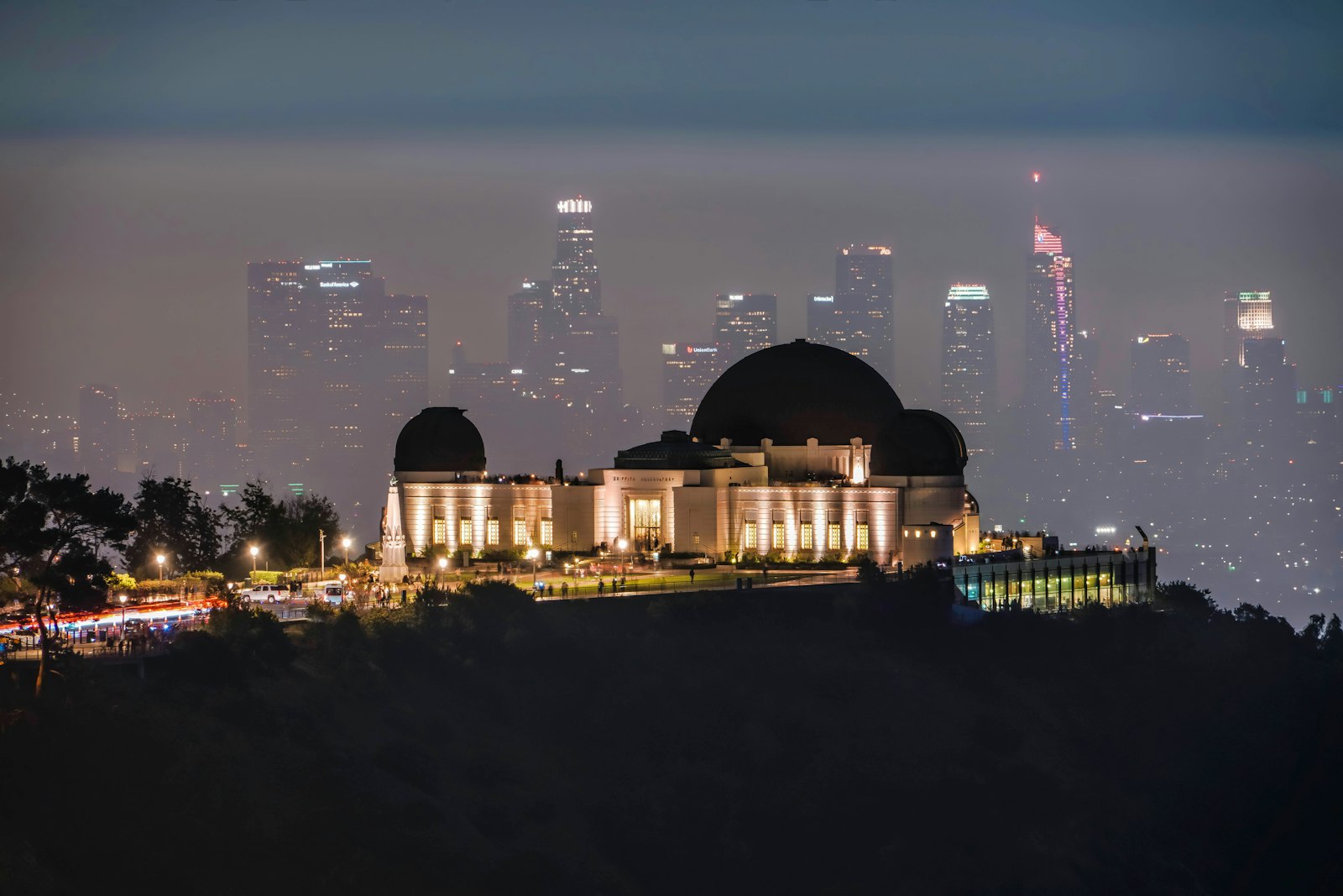 Sony a7R IV + Sony FE 24-240mm F3.5-6.3 OSS sample photo. City skyline during night photography