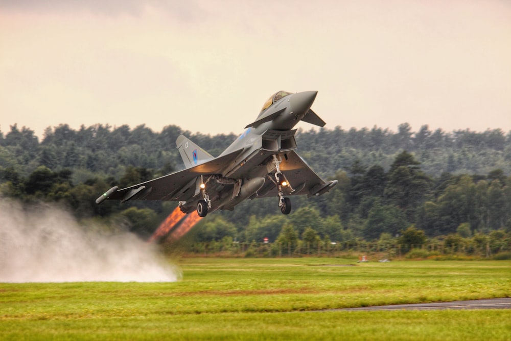 Más de 500 imágenes de aviones militares | Descargar imágenes gratis en  Unsplash