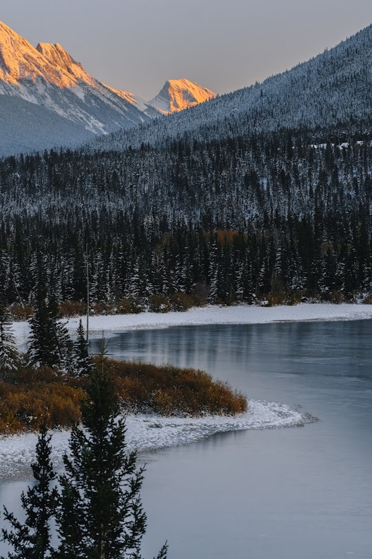 photo of Vermilion Lakes Mountain near Alberta