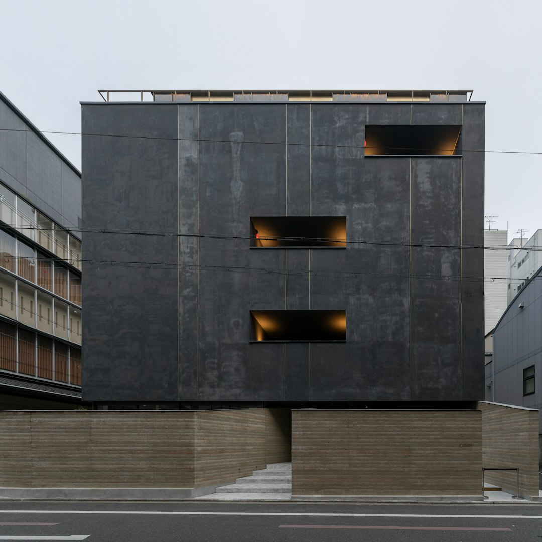 black and gray concrete building