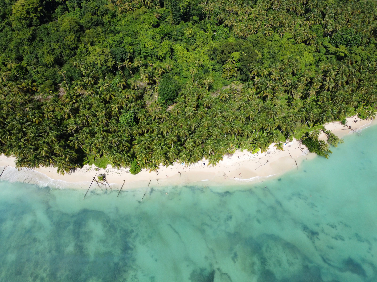 Aerial view of Panama Caribbean islands and turquoise water