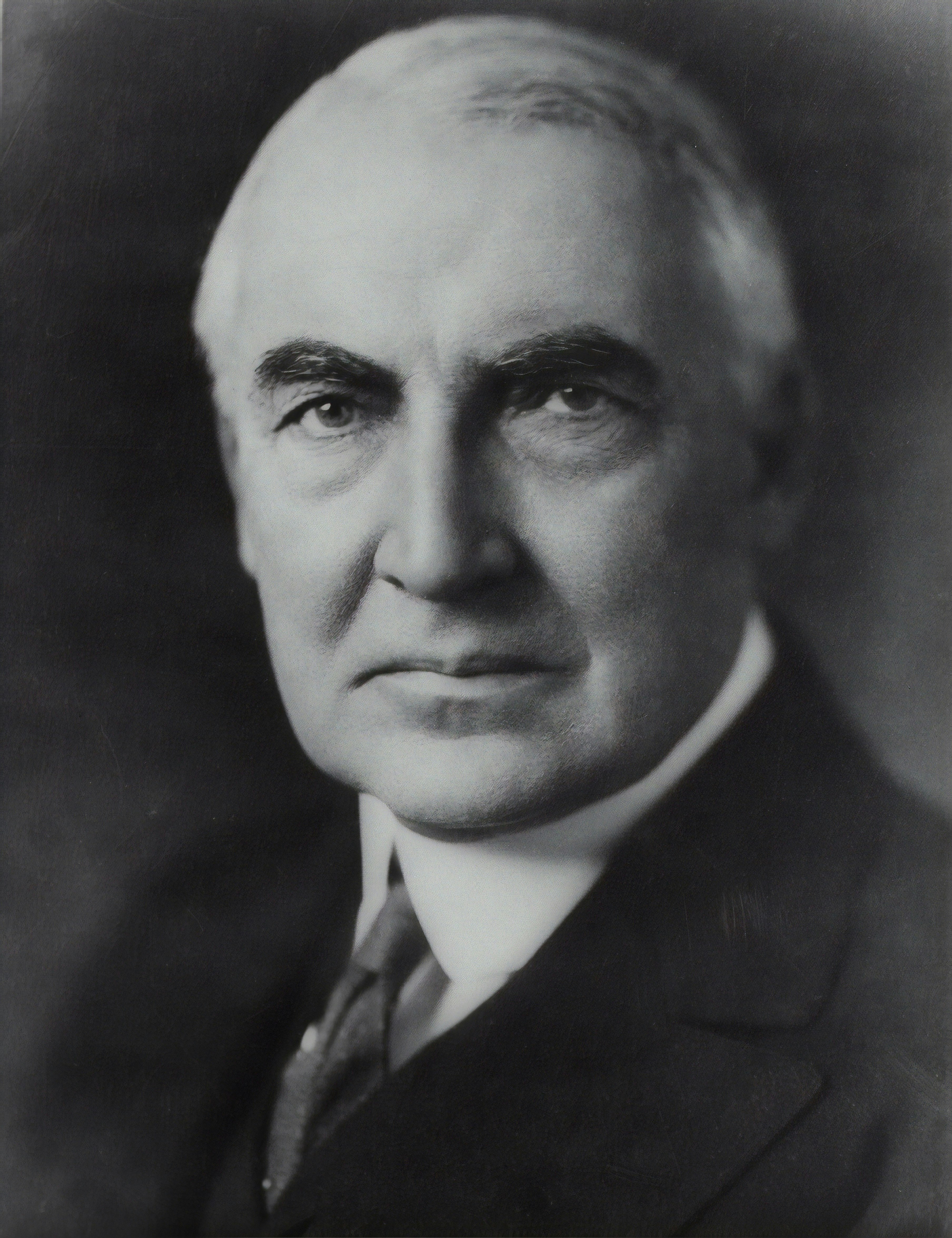 [Senator Warren G. Harding, head-and-shoulders portrait, facing front]. Photograph from the Presidential File Collection, ca. 1920. Library of Congress Prints & Photographs Division.

https://www.loc.gov/item/96522644/


