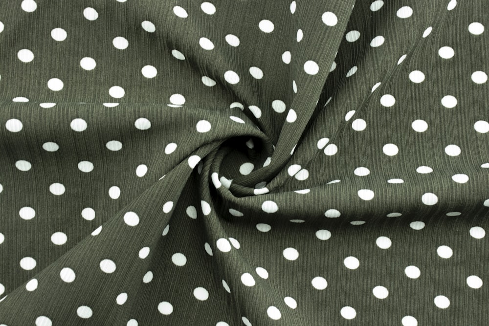 Textil de lunares en blanco y negro