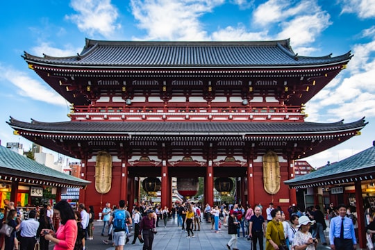 Hōzōmon gate things to do in Asakusa
