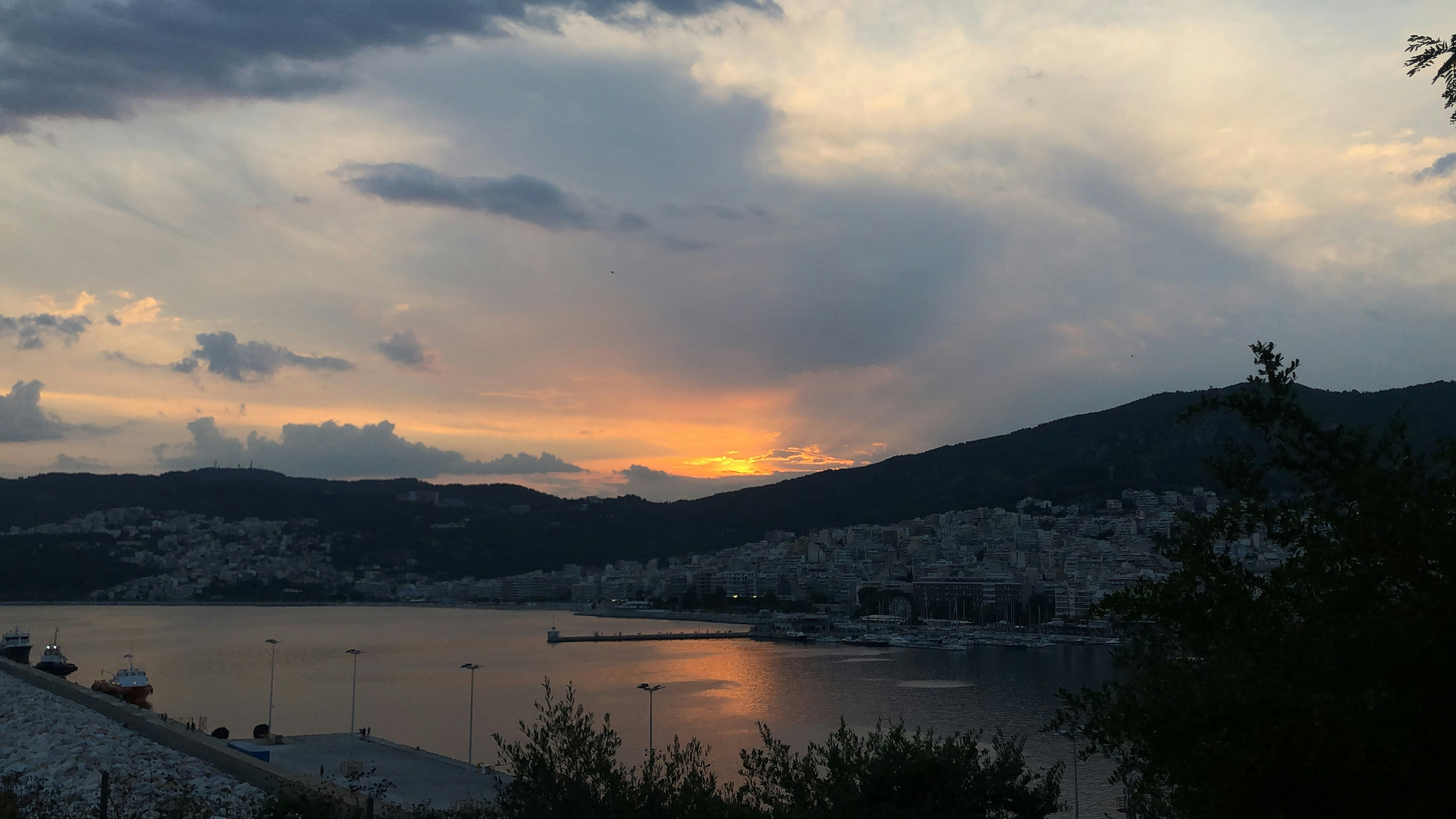 Photo by bjeelk