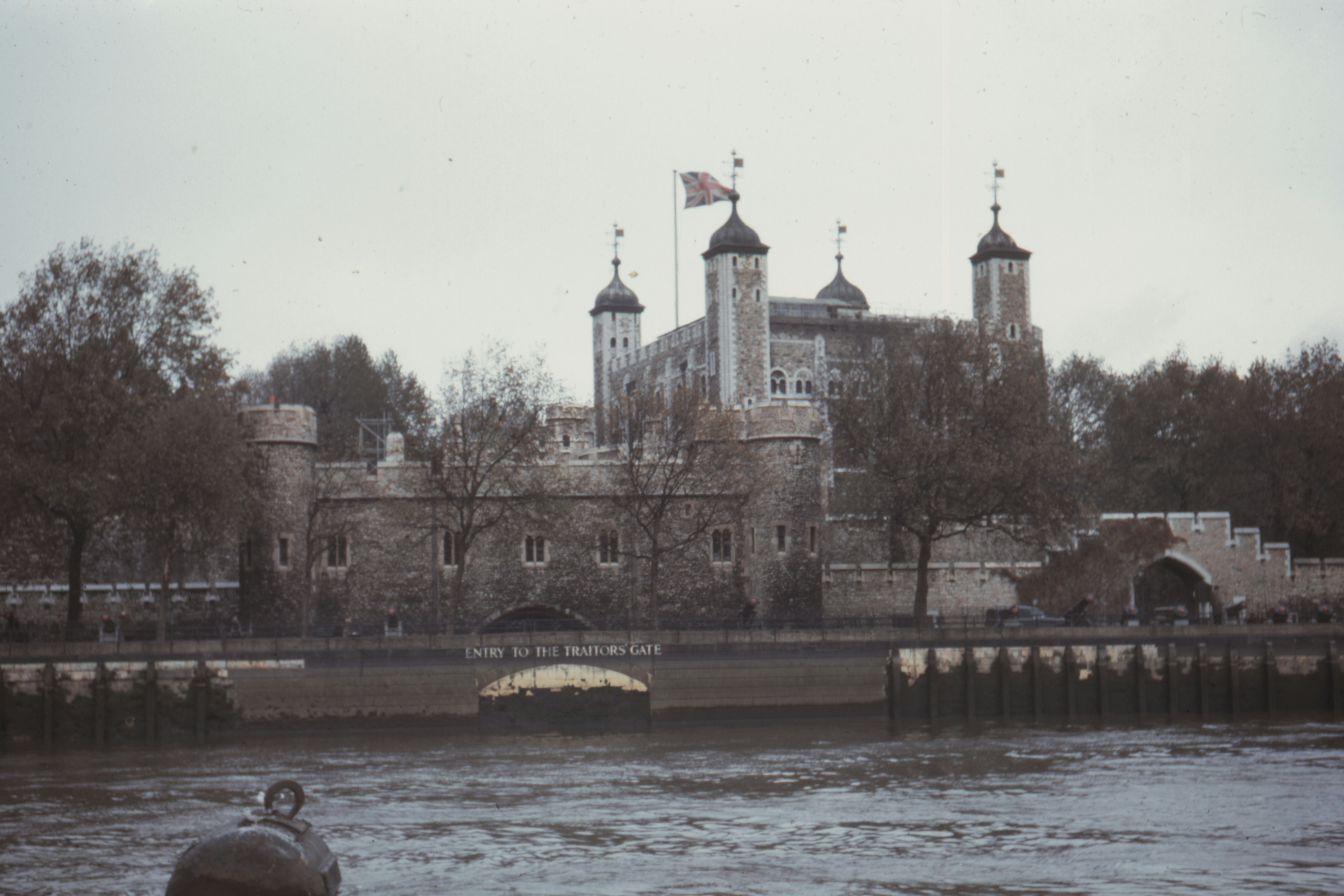 Shocking Revelations from 'The Traitors': Uorfi Javed and Apoorva Mukhija's Behind-the-Scenes Drama