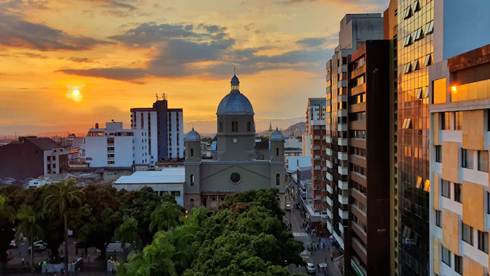 Proving continuous residence for Colombian citizenship documentation