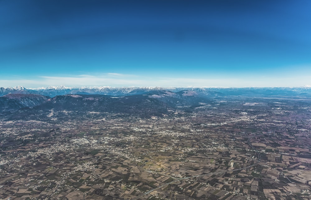 Vista aérea de la ciudad durante el día