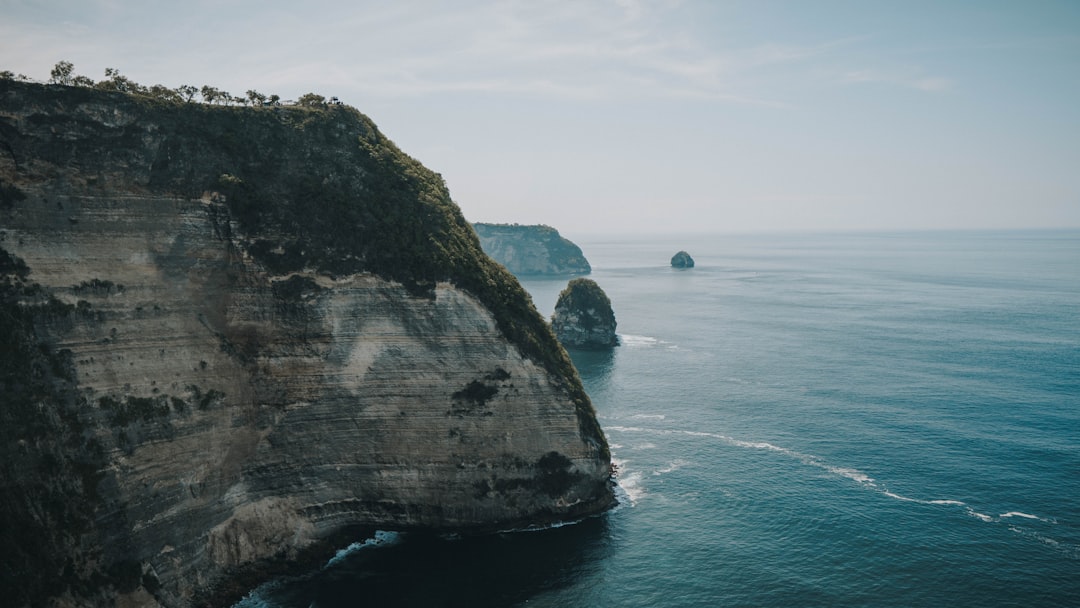 Cliff photo spot Kelingking Beach Kuta