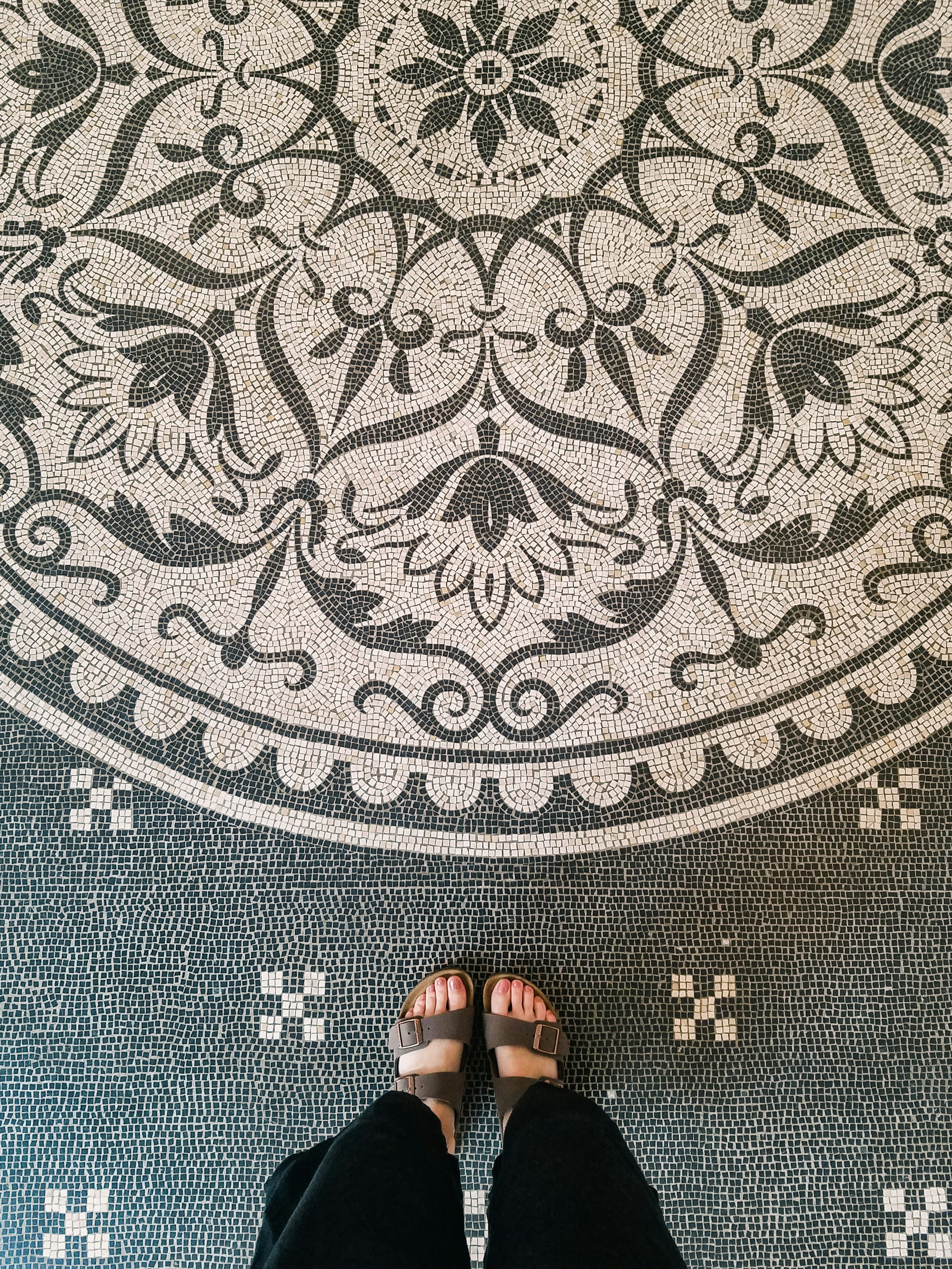 modern patio rug wallpaper, wallpaper, Outdoor Patio Rug Design: A Complete Guide to Styling Your Space 5