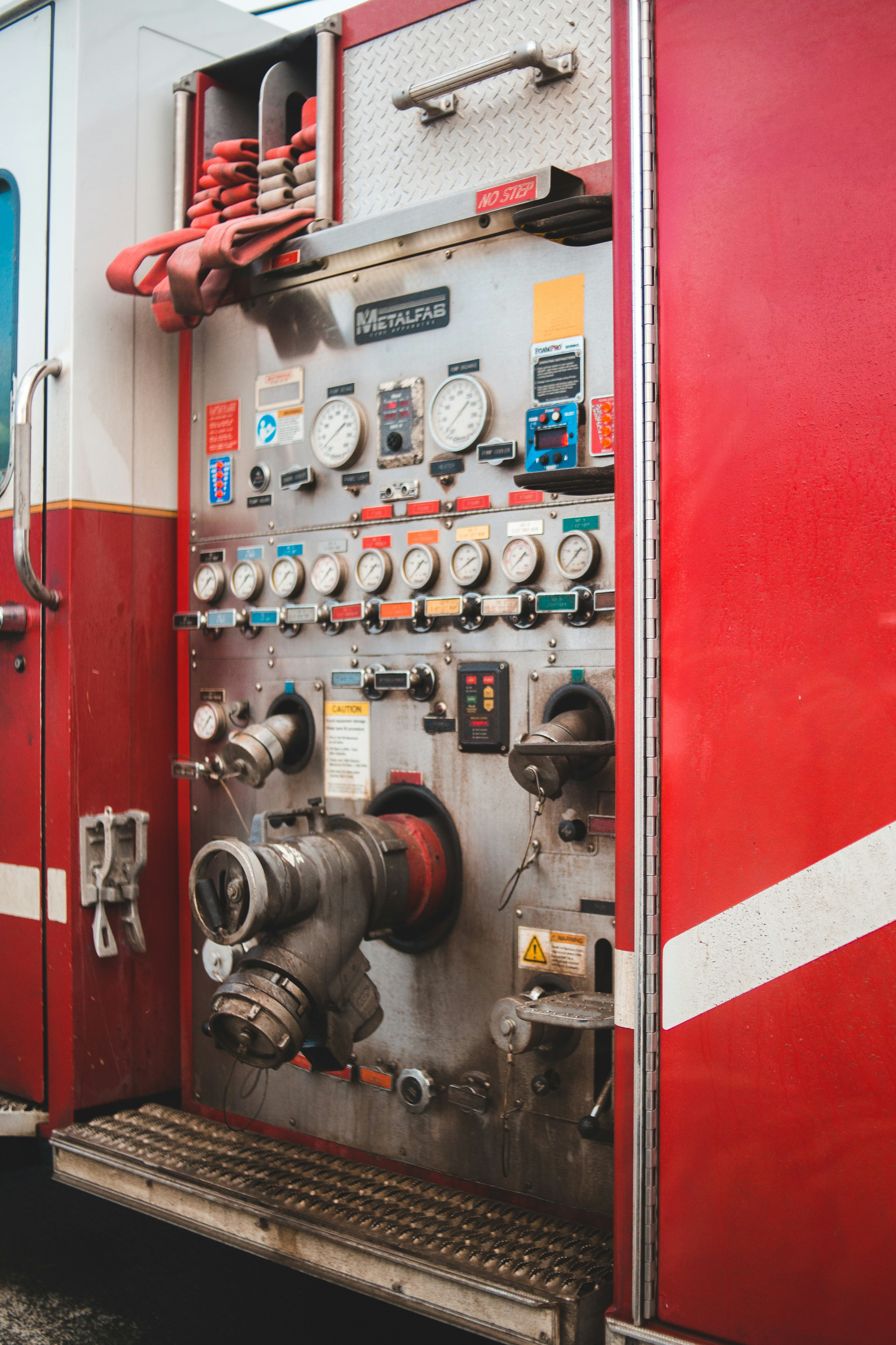Best Fire Truck Pictures Hd Download Free Images On Unsplash