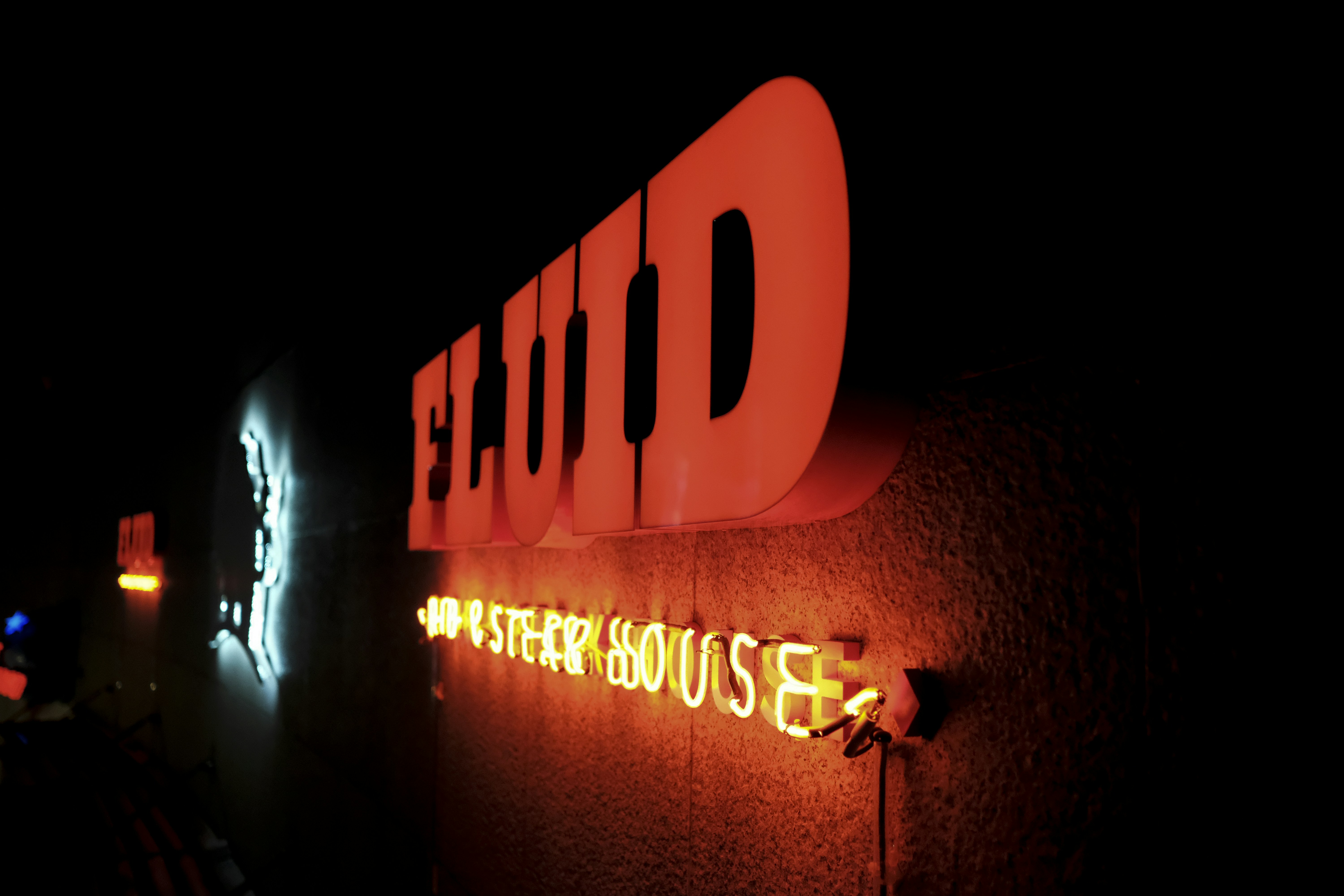 Fluid Steak House - Neon Signs