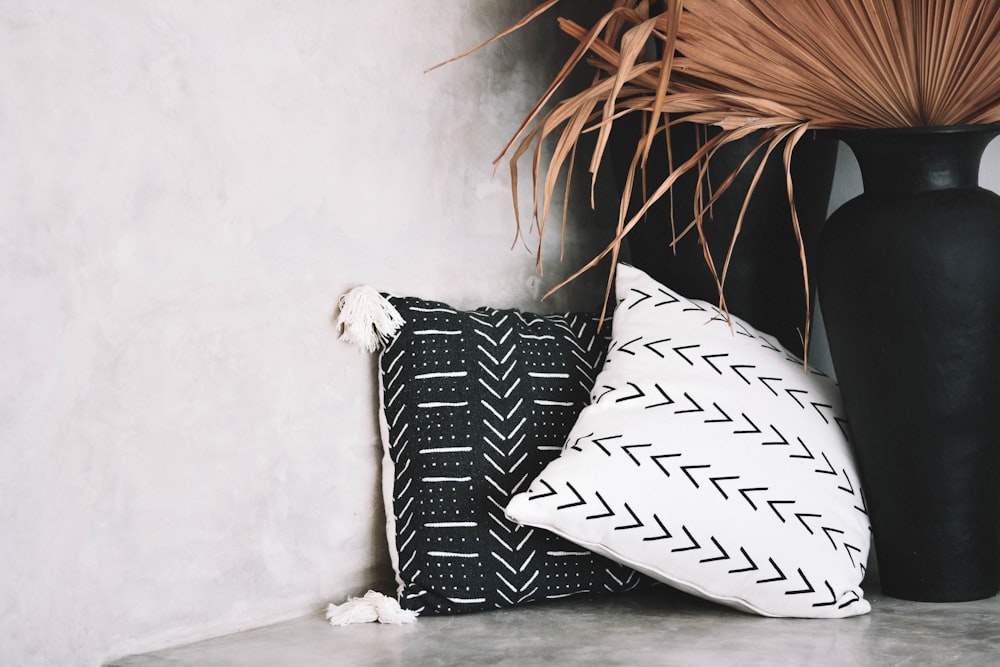 black and white throw pillows