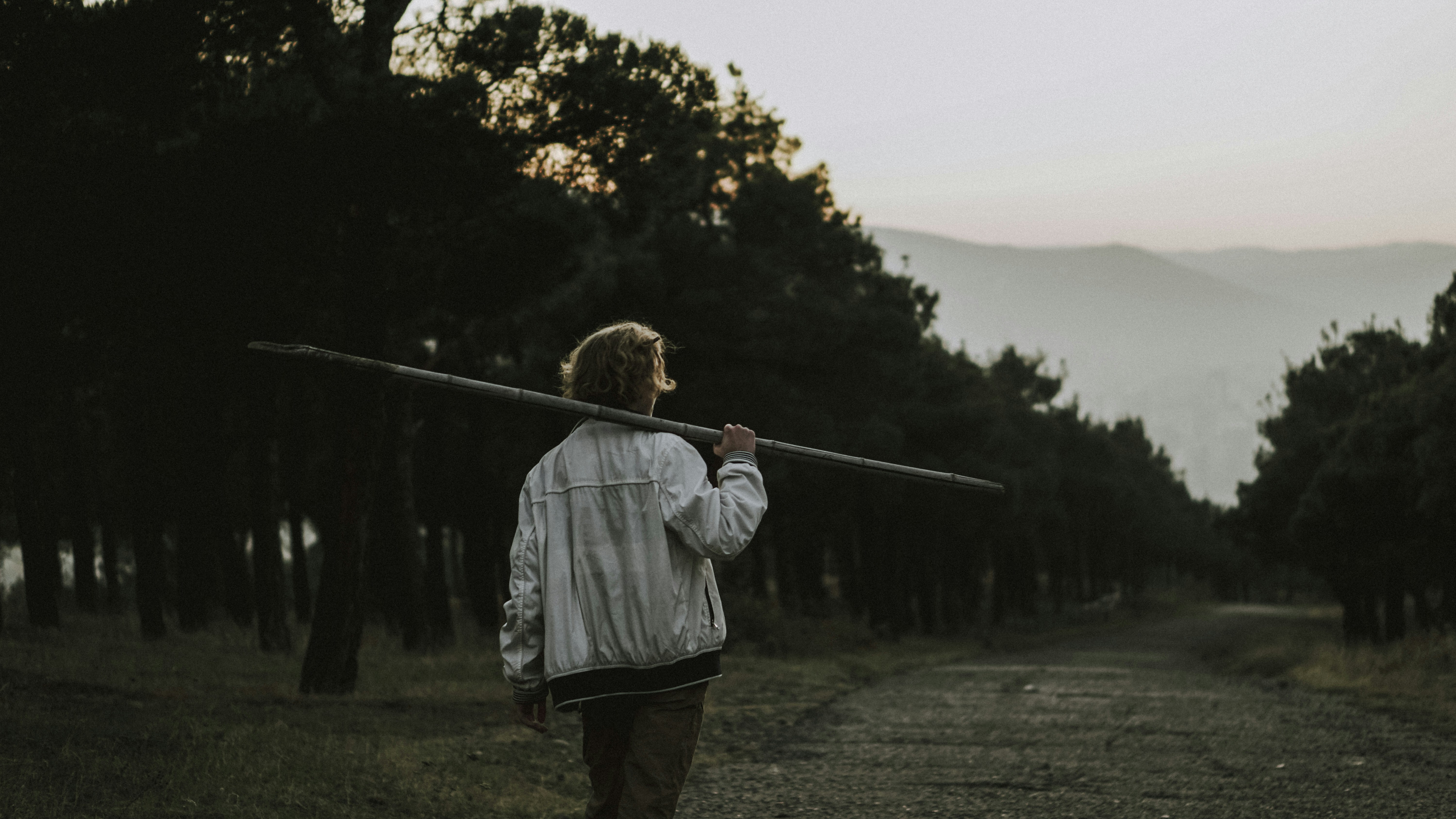 https://images.unsplash.com/photo-1580489647132-f8a797717fa4?ixid=M3w2MjYzNjJ8MHwxfHNlYXJjaHw2fHxSYWlzaW5nJTIwQ2FuZSVFMiU4MCU5OXN8ZW58MHwwfHx8MTc1NzA3NTQwOXww&ixlib=rb-4.1.0
