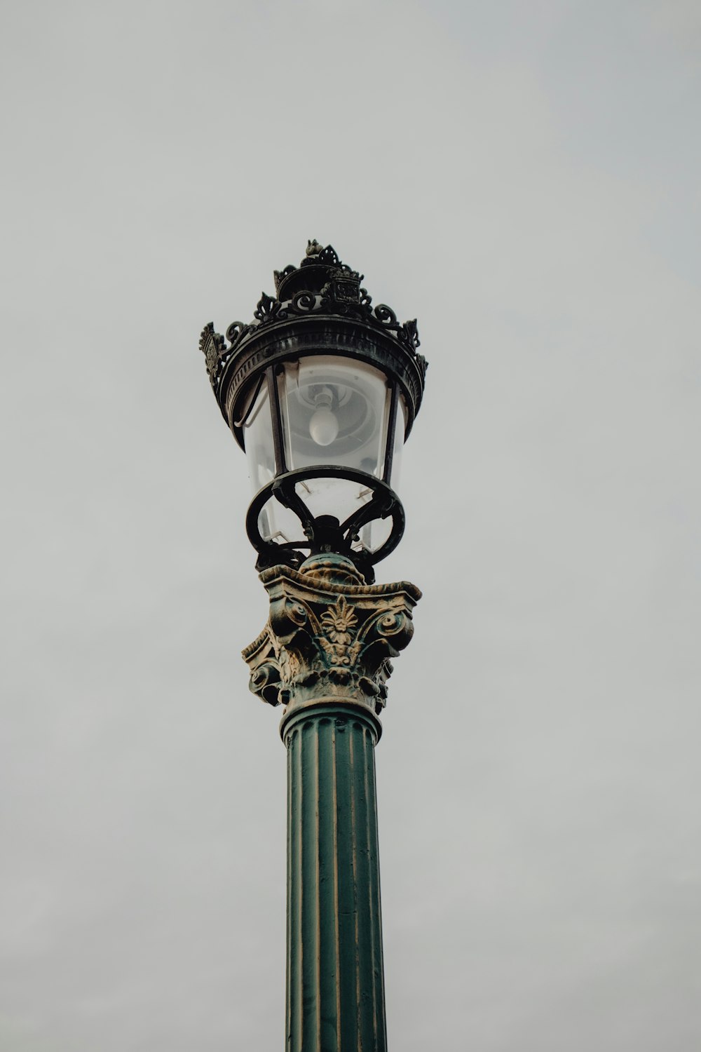 black and brown street lamp