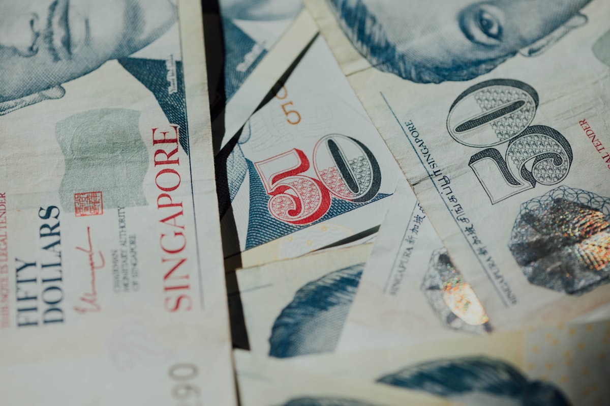 Turkey Residence Permit Cost 2025: Fees & Extras