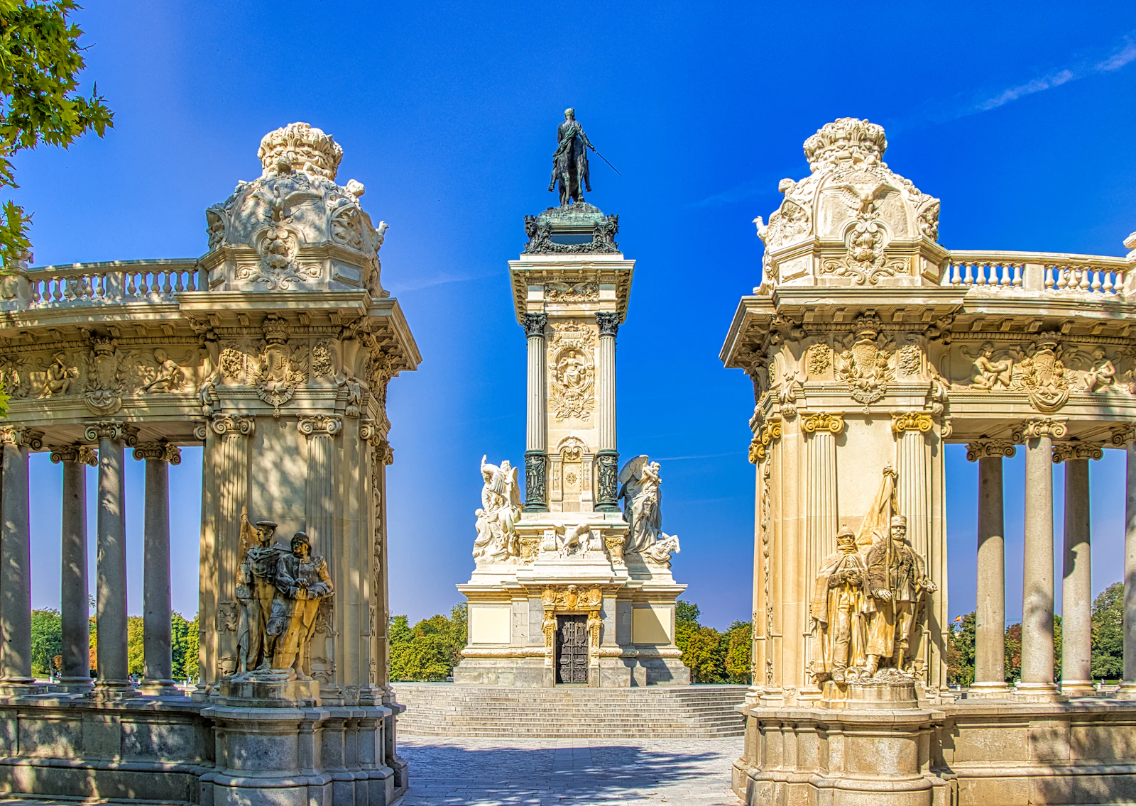 Photo · Andreas M / Unsplash