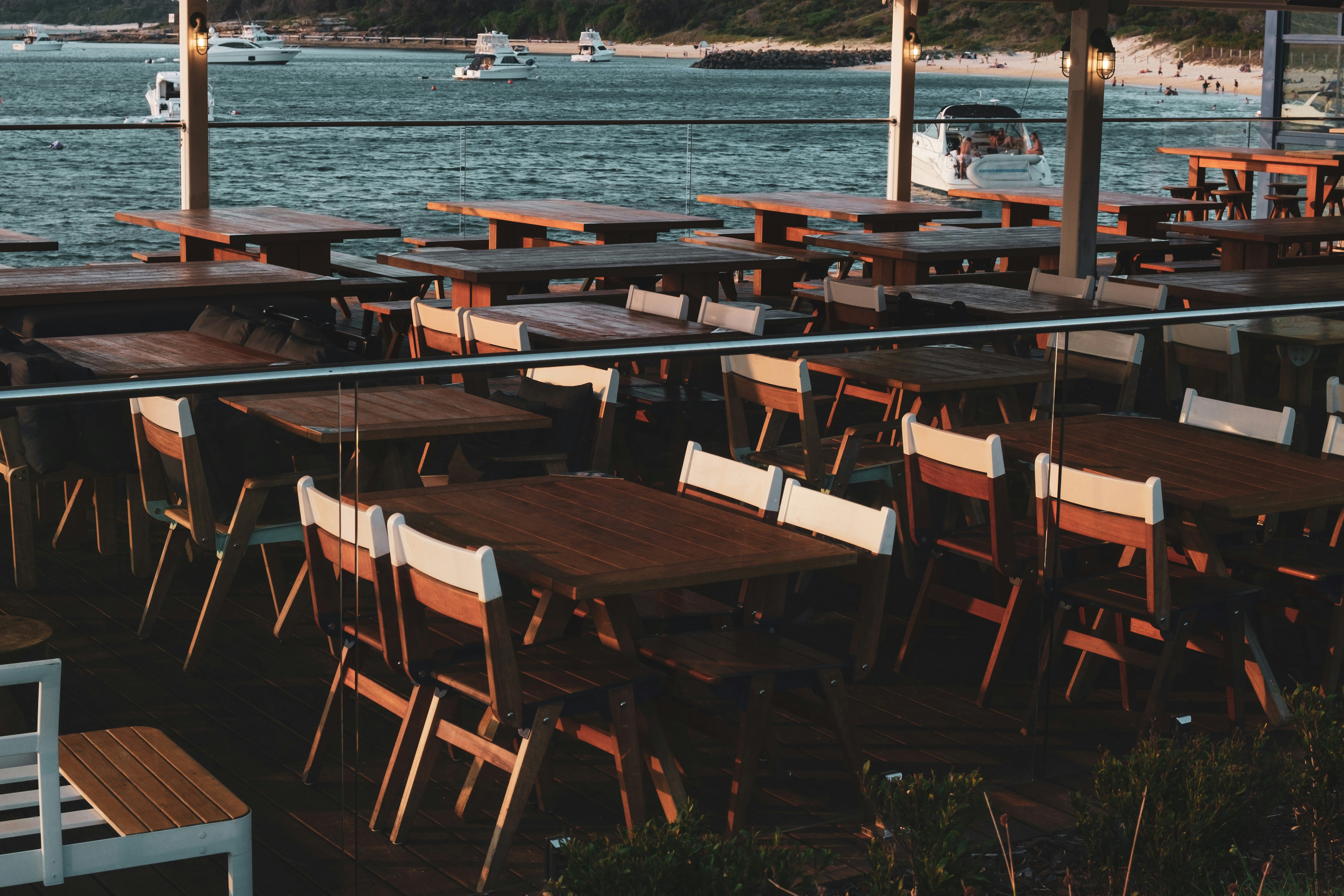 Paros tavernas: Seaside Dining
