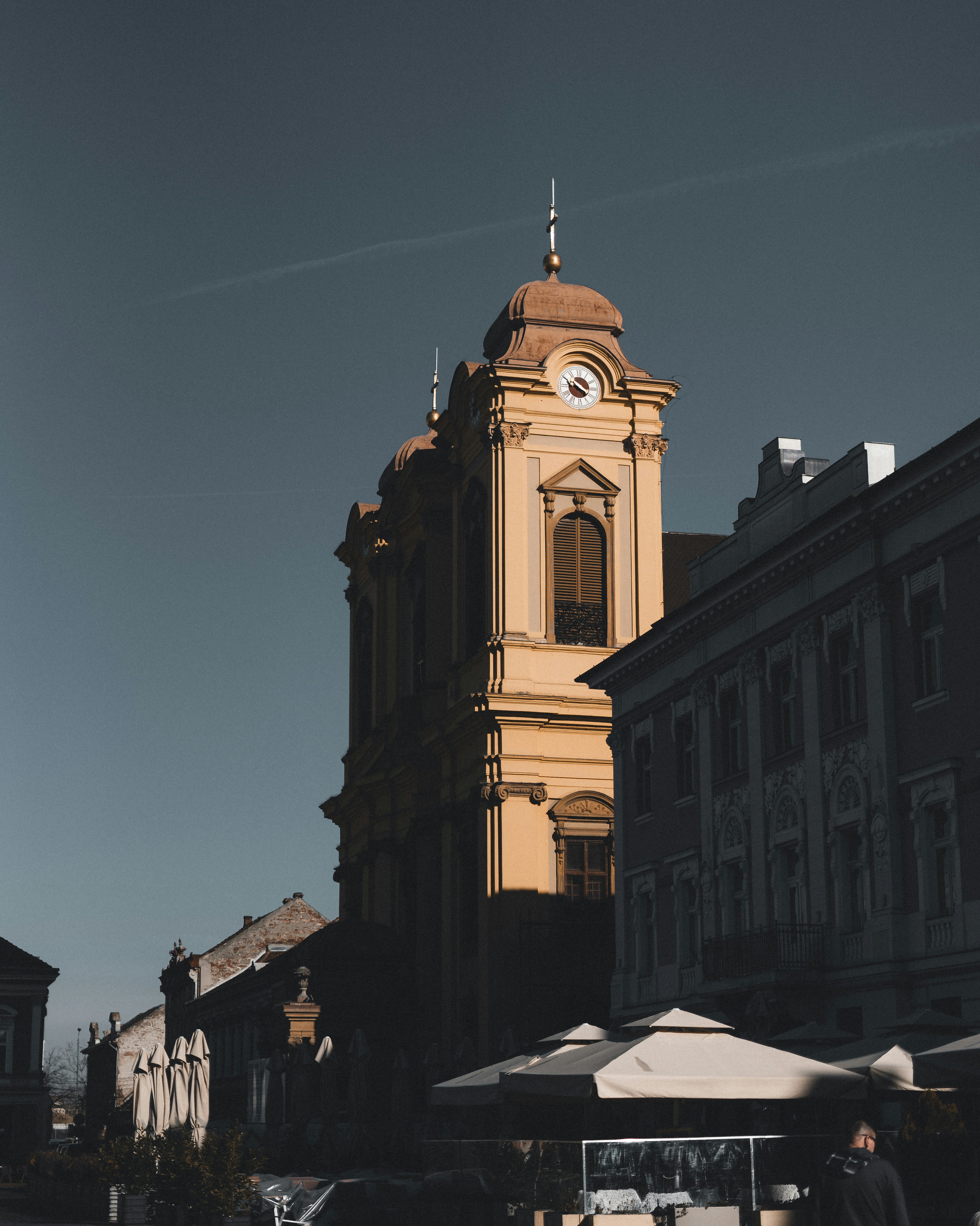 Photo by bogdanchesa