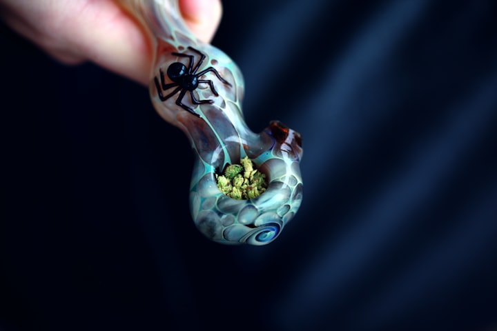 How to Choose a Cannabis Hand Pipe