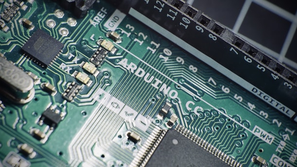 green and black computer motherboard