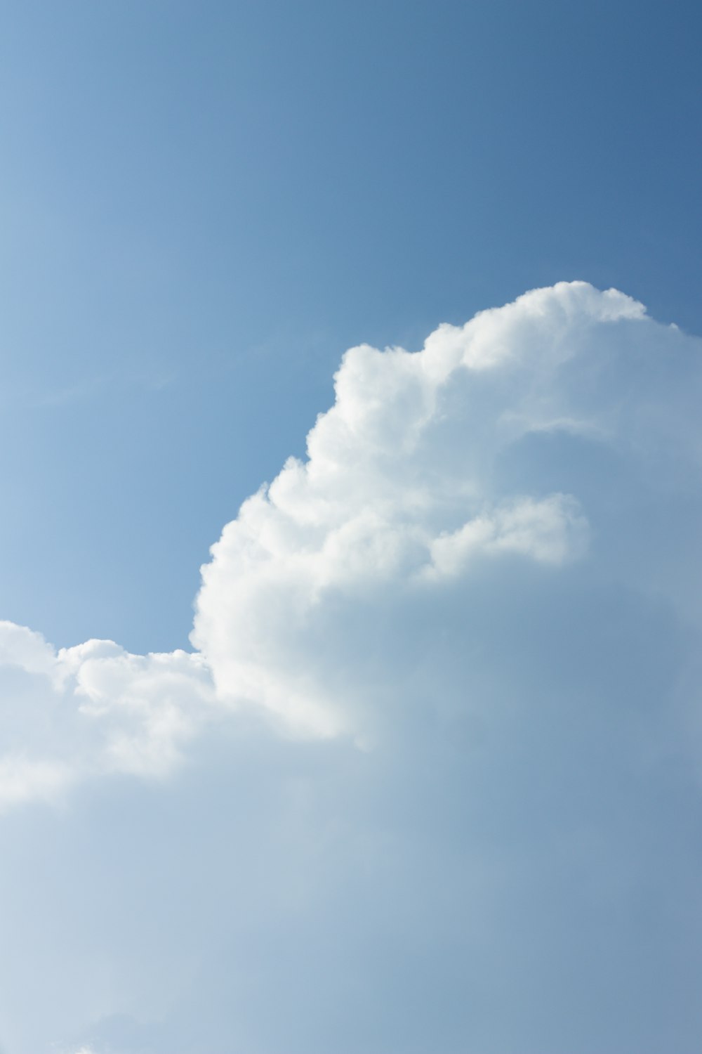 white clouds and blue sky during daytime