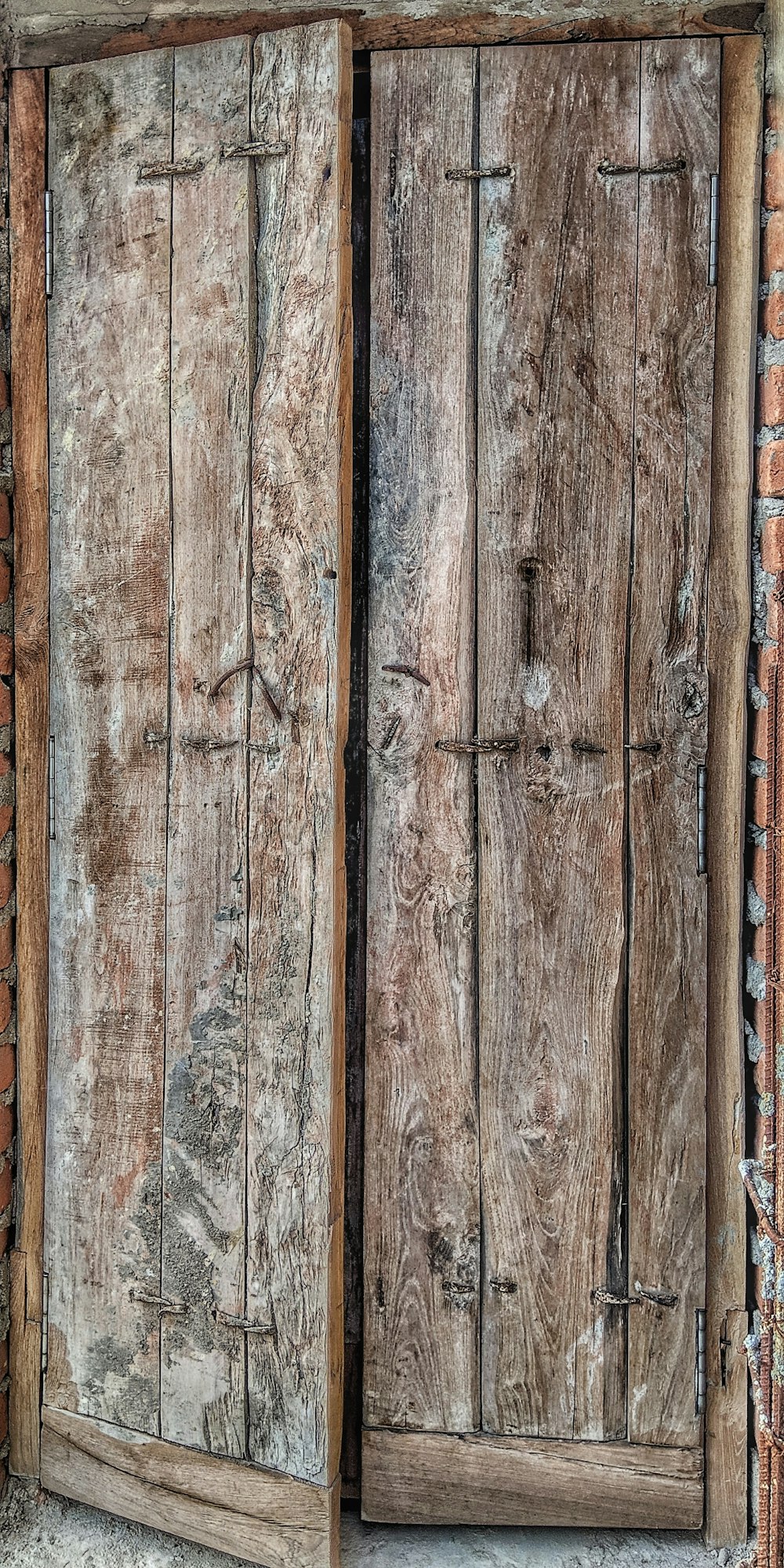 brown and gray wooden board