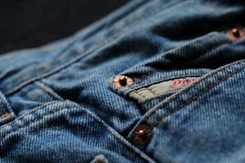 Rongzhiyue: blue denim button up jacket