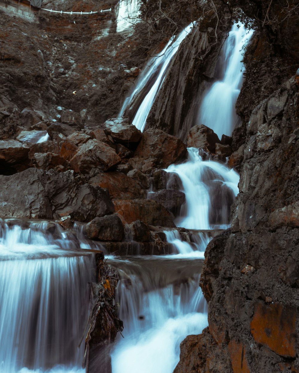 water falls in rocky mountain