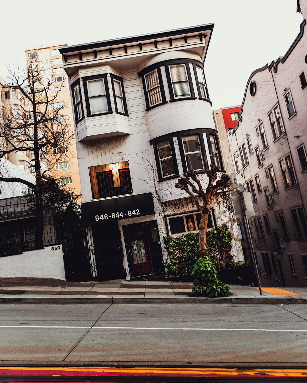 brown and white concrete building