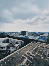 An aerial view highlighting Pinery Residences’ proximity to Tampines West MRT station.