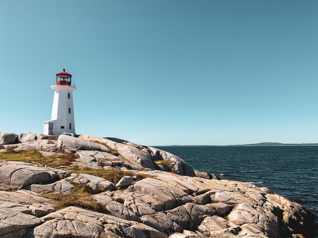 travelers stories about Lighthouse in Peggys Cove, Canada