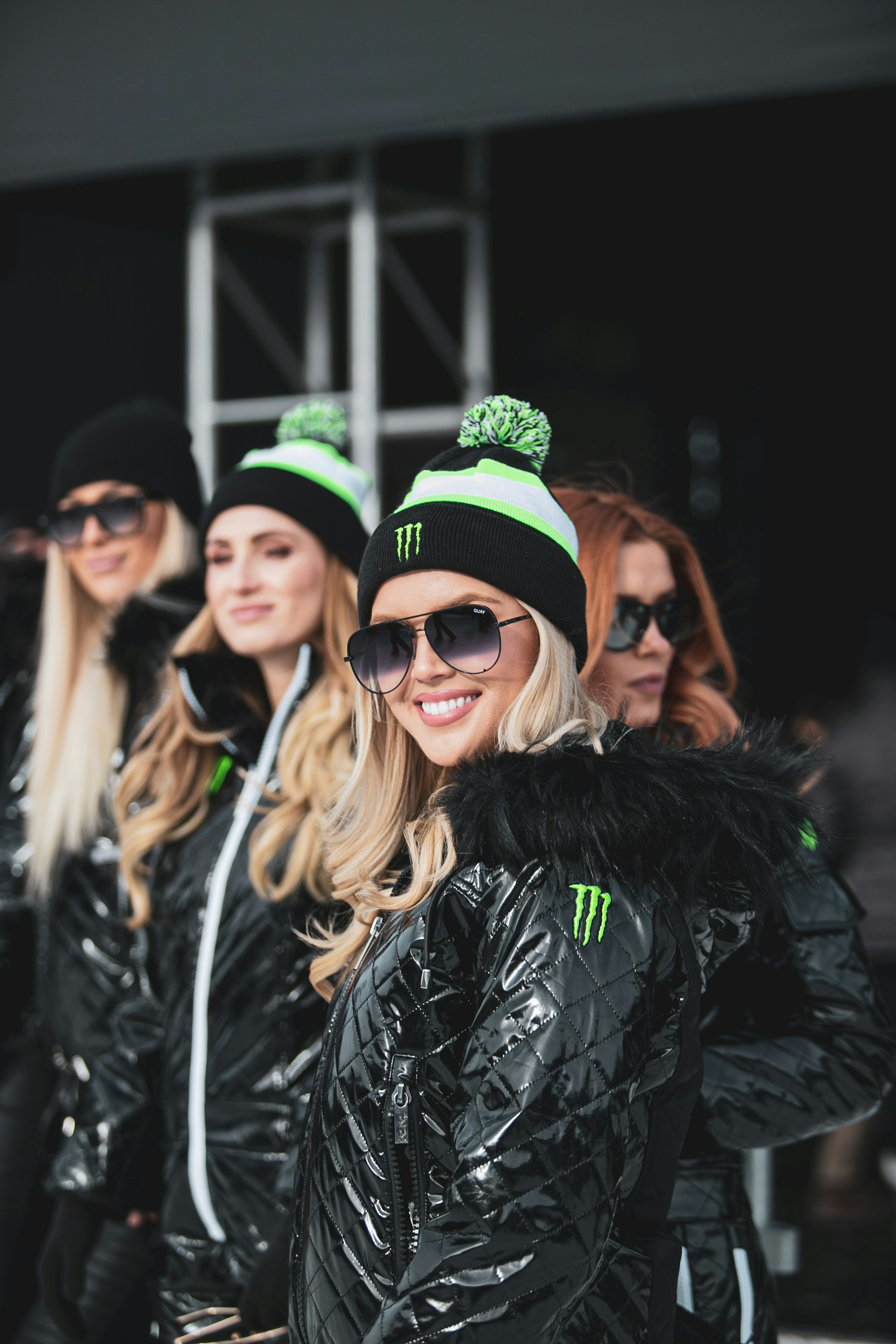 black and white bed linen