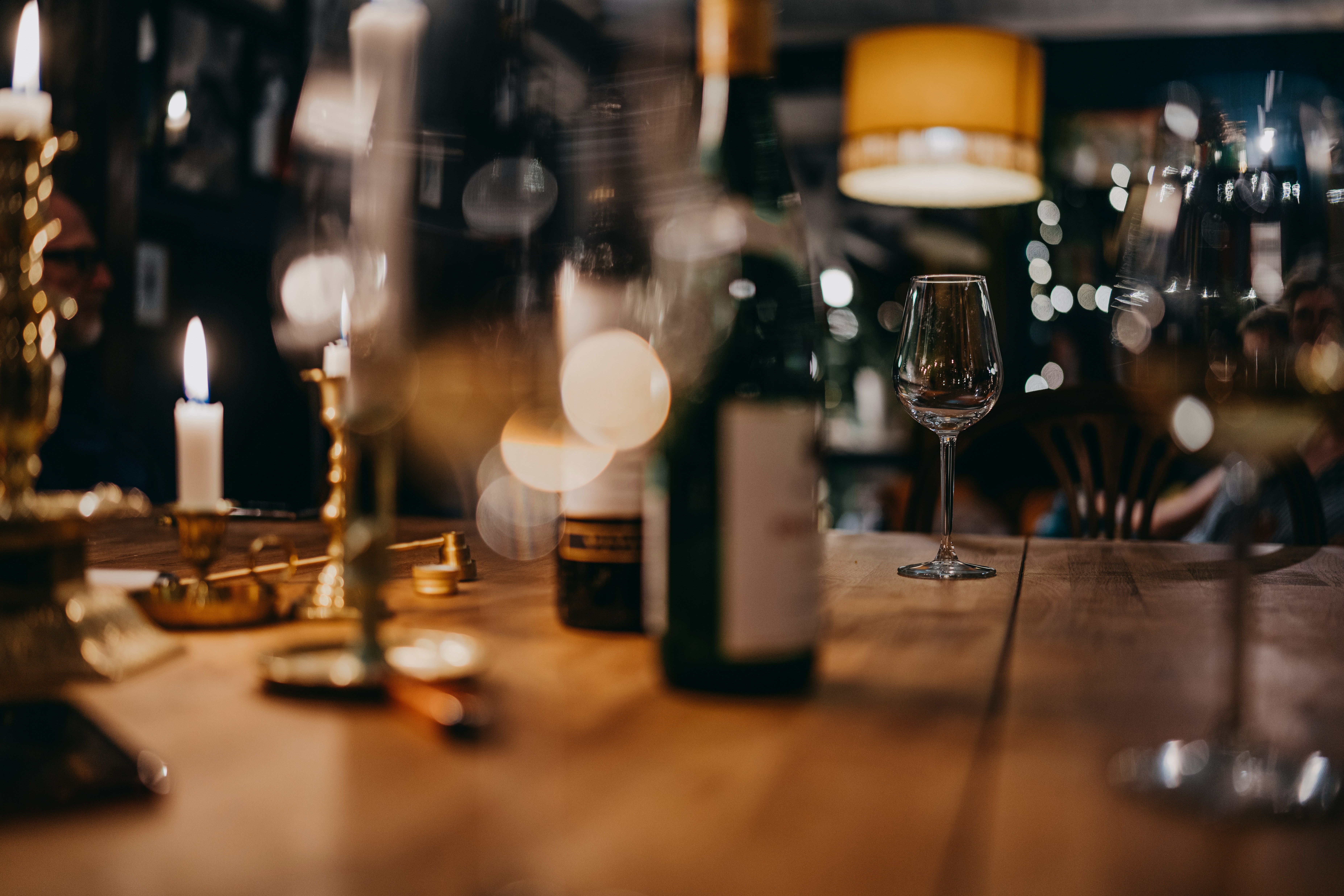 Four Seasons, One Room: How a Wine Bar Changes Without Ever Closing Its Doors