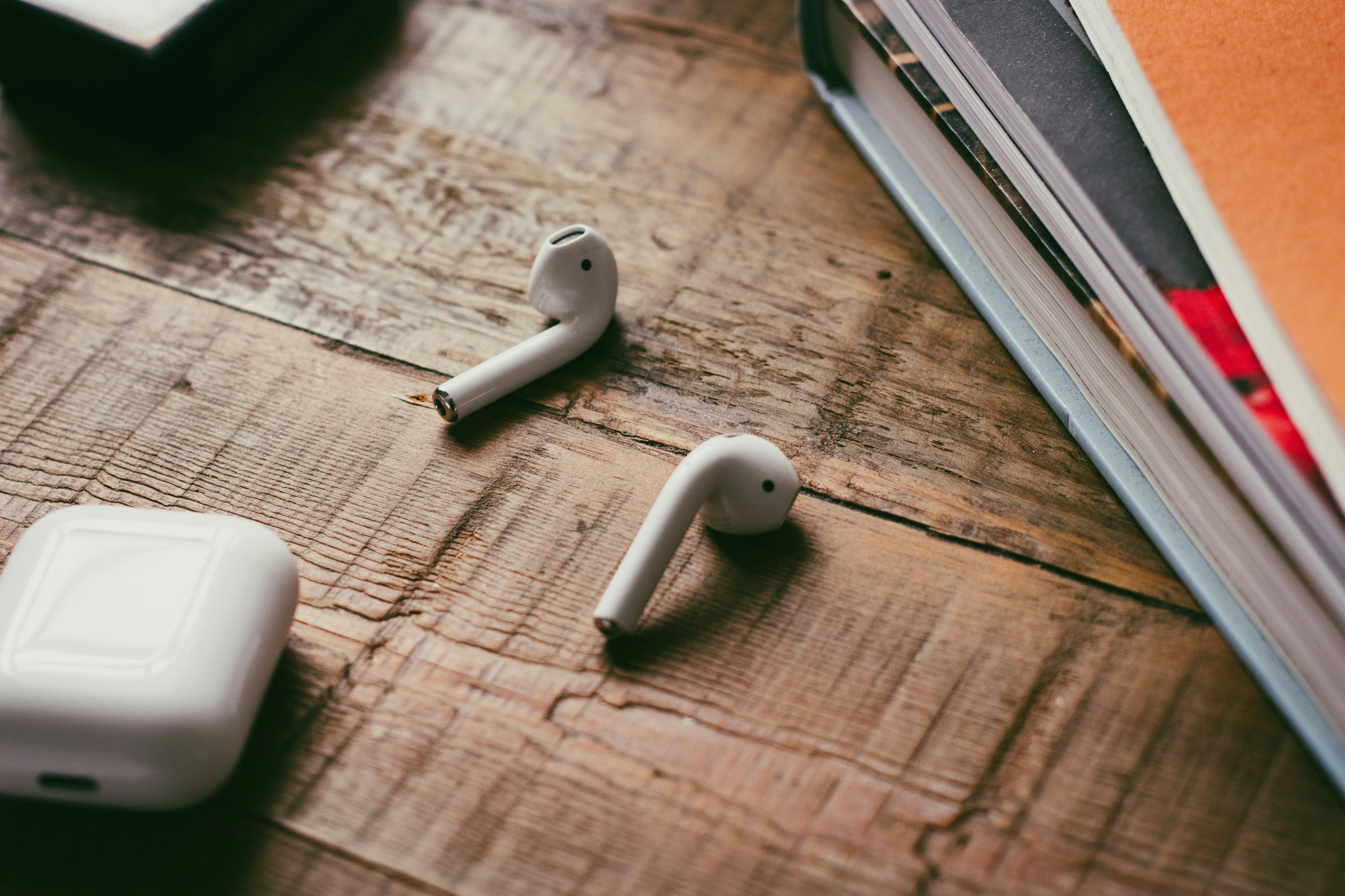 Social & Digital lunchbreak: big SEO change inbound and signs of a podcast rebound