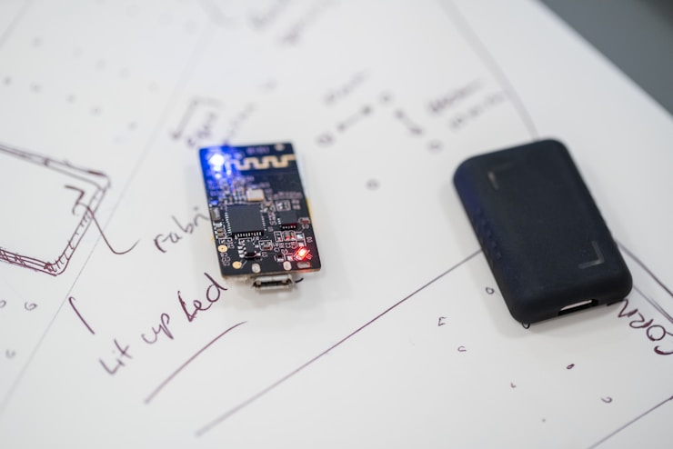 Interior of device that monitors movement in sport