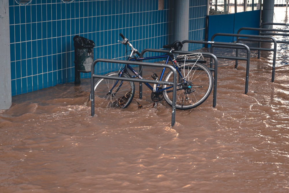 blue and black commuter bike