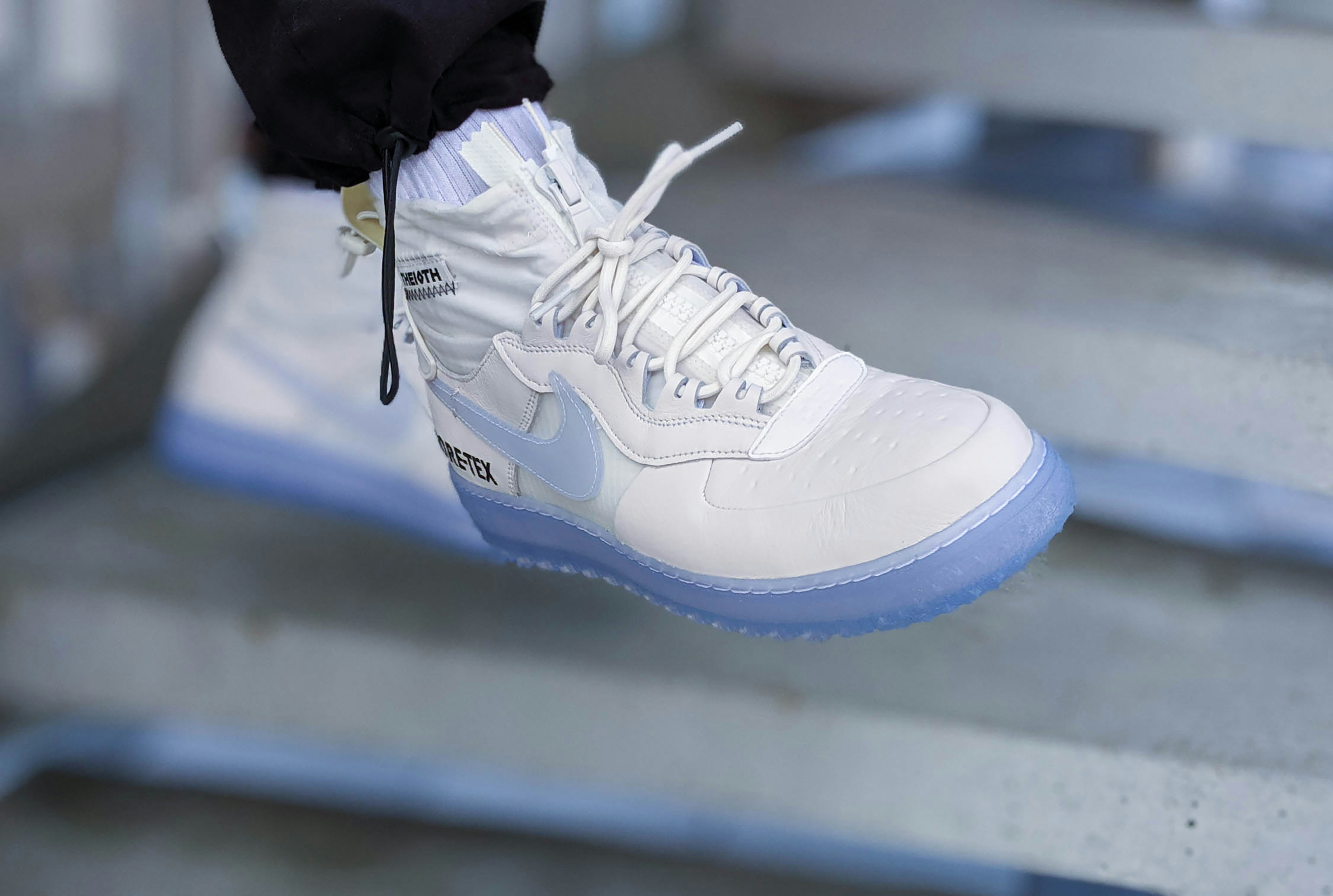 white af1 gore tex