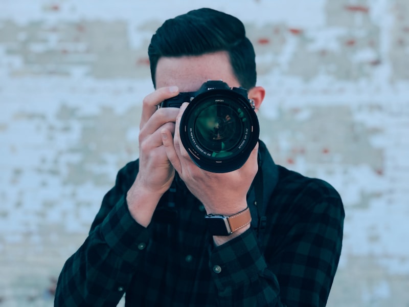 You have either made the decision to start photography as a hobby, or you just desire to become a better photographer than you already are. That's great! Listed here are a few guidelines that will aid you on how to start with your aspirations in photograp