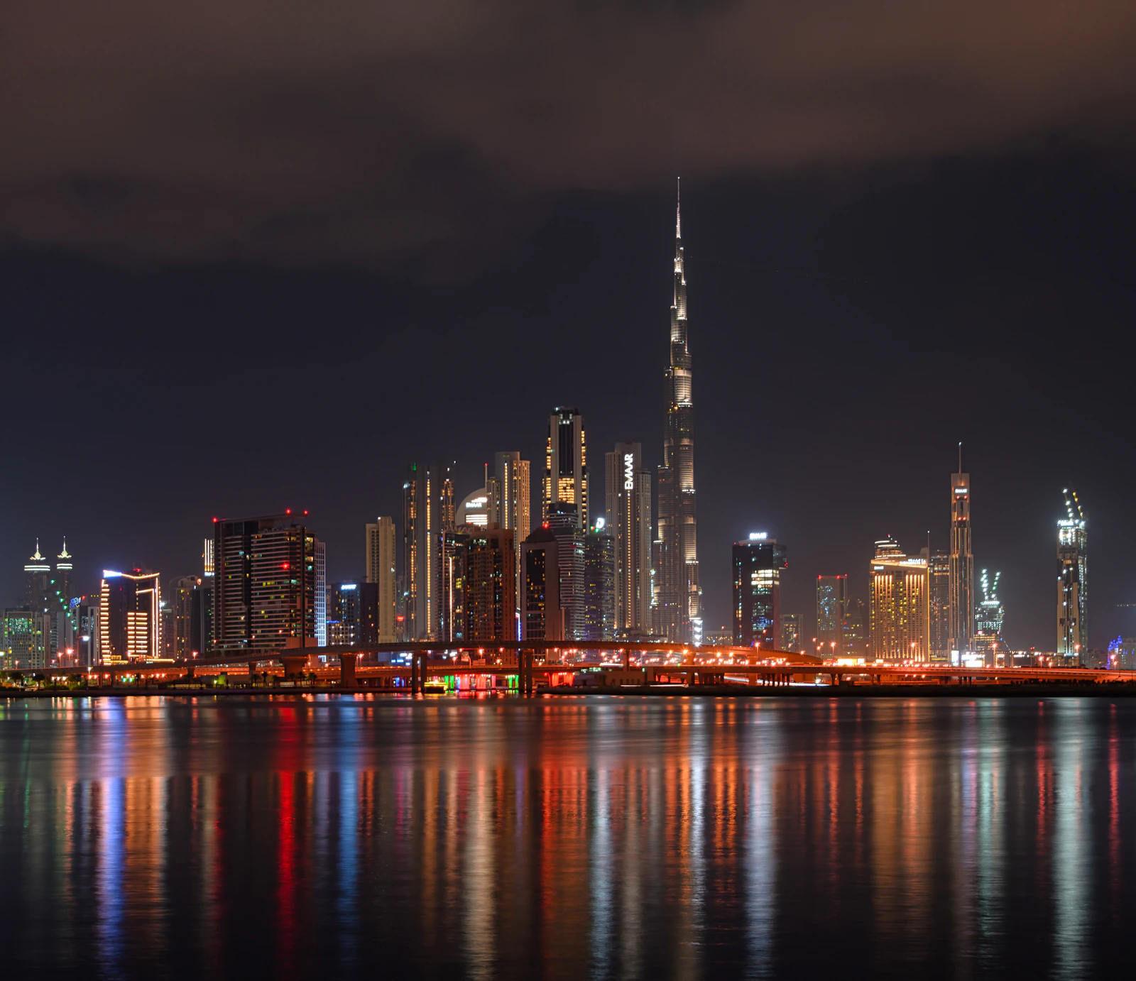 Dubai's Tourism Sector Thrives in 2023