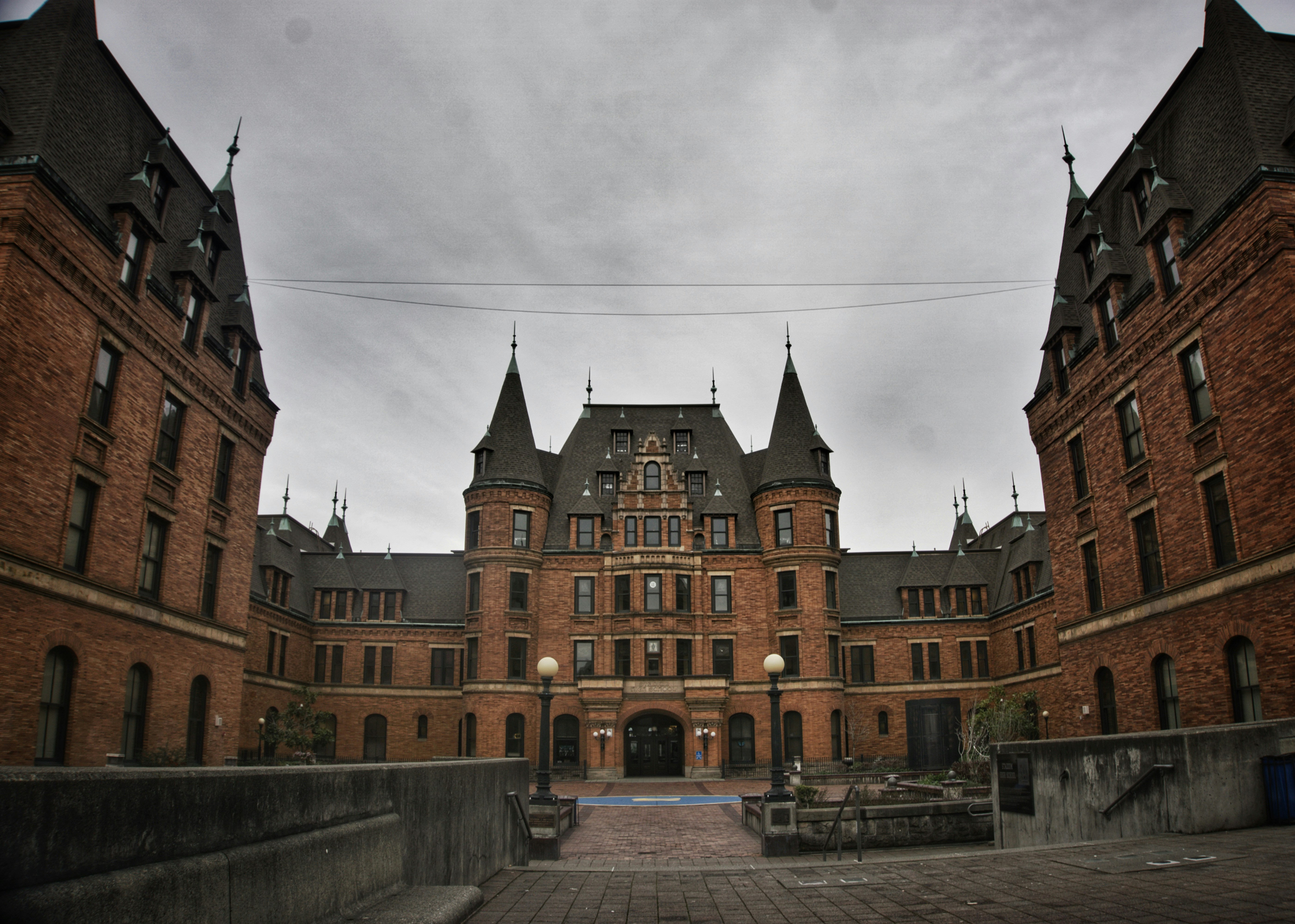 Photo by sammanuylov