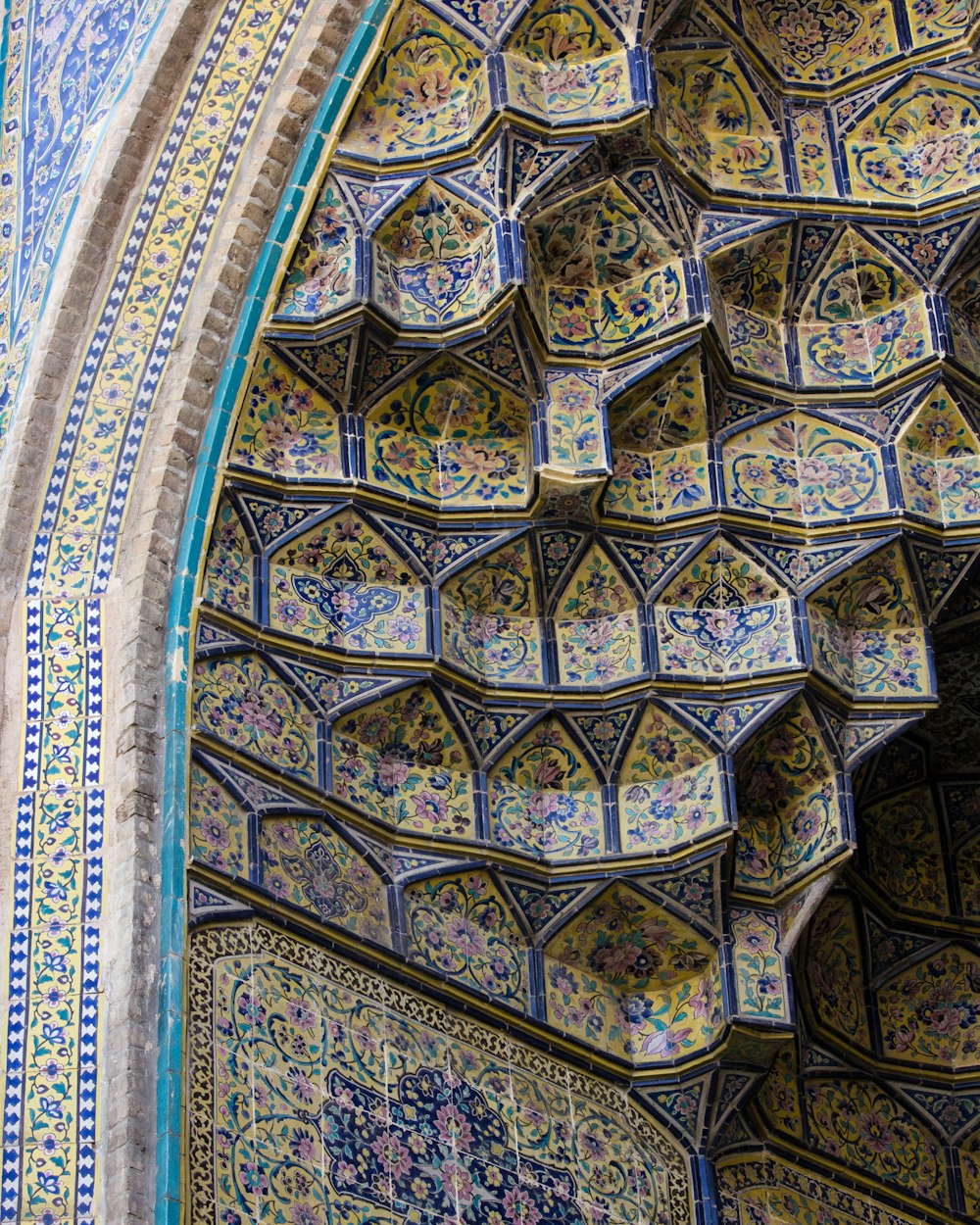 blue and brown floral ceiling