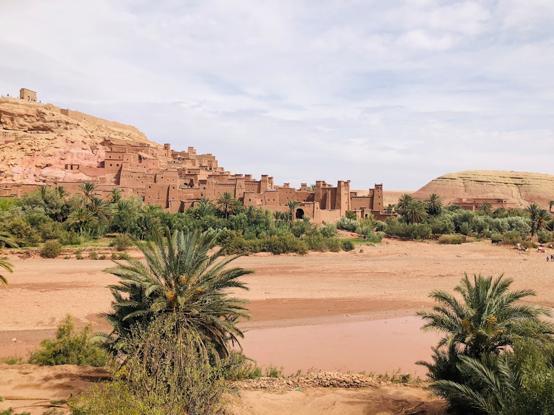 photo of Aït Benhaddou Desert near Tizi n'Tichka